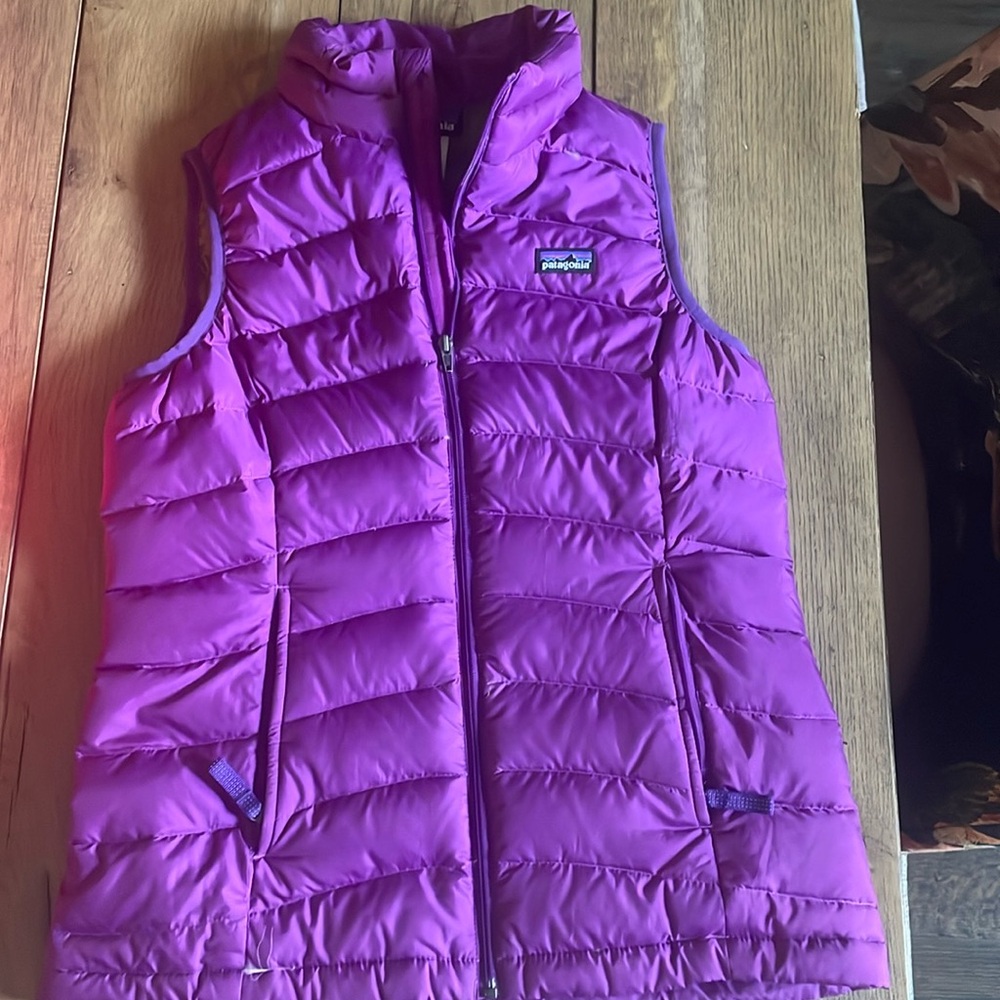 Patagonia girls purple Vest